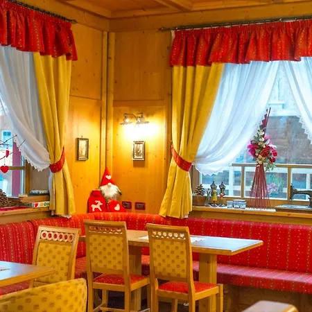 Alpino Al Cavalletto فندق كنازاي
